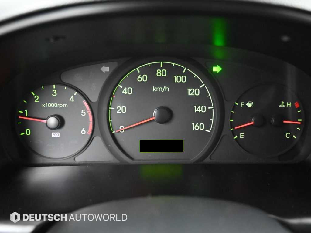 Hyundai Starex — photo 08