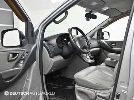Hyundai Starex — photo 11