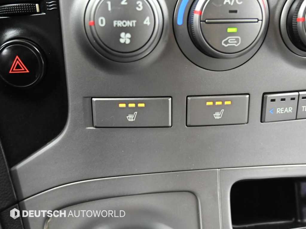 Hyundai Starex — photo 17