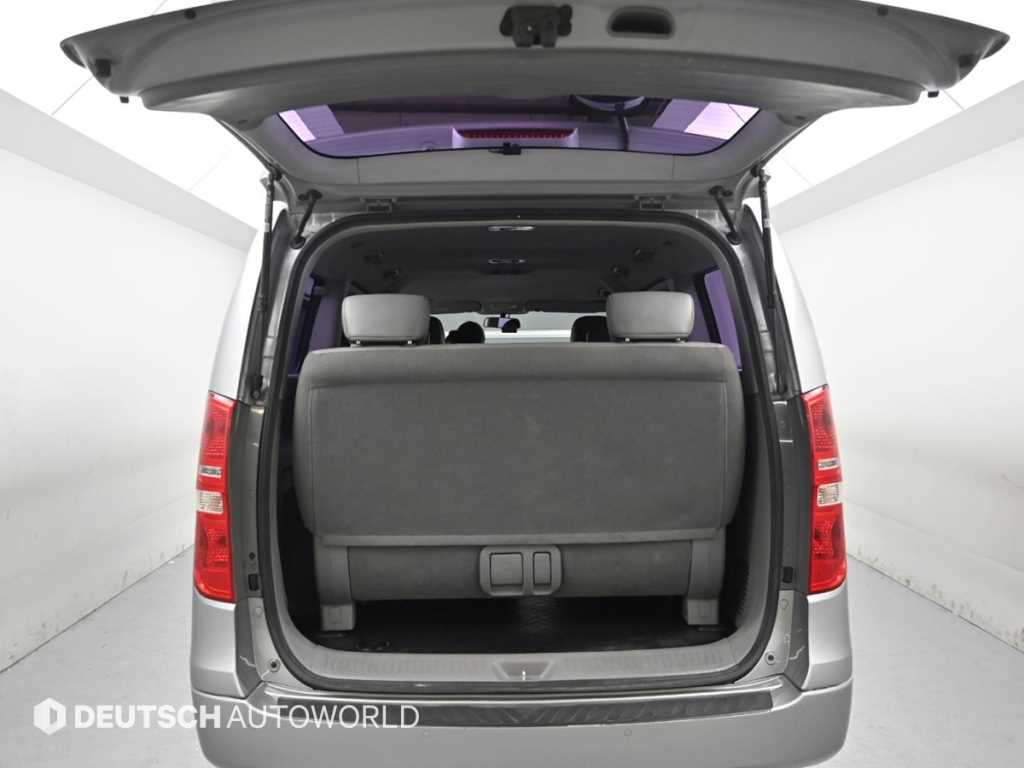 Hyundai Starex — photo 19