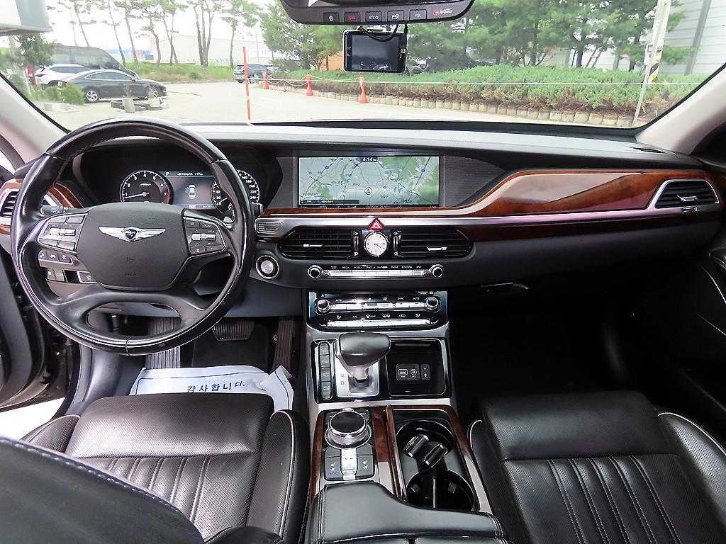 Genesis EQ900 — photo 07