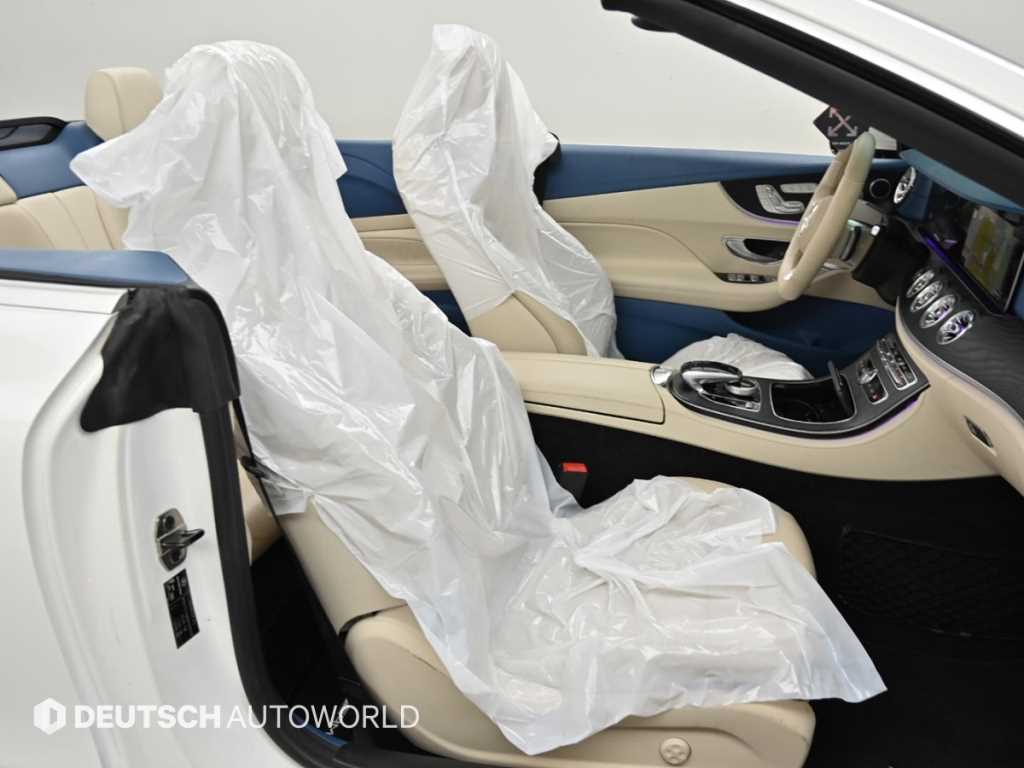 Mercedes-Benz E-Class — photo 10