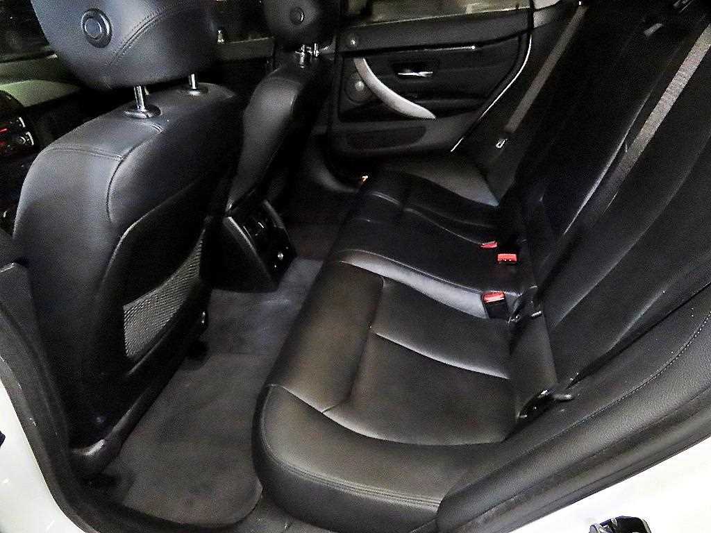 BMW 4-Series — photo 07