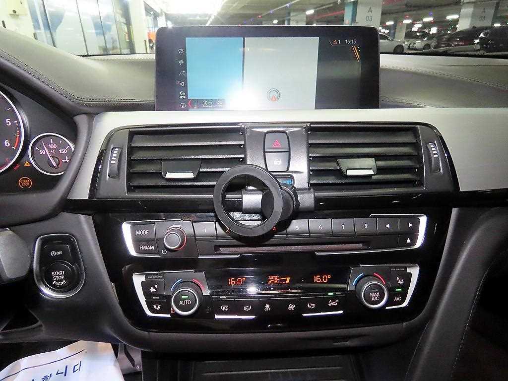 BMW 4-Series — photo 11