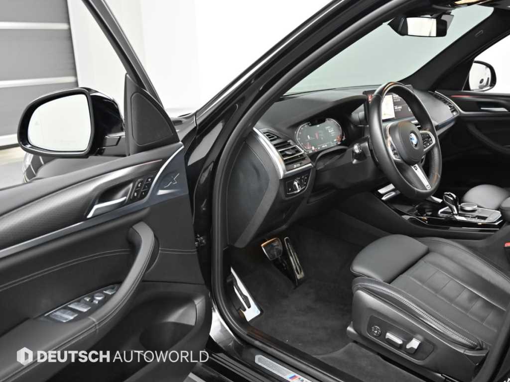 BMW X3 — photo 11