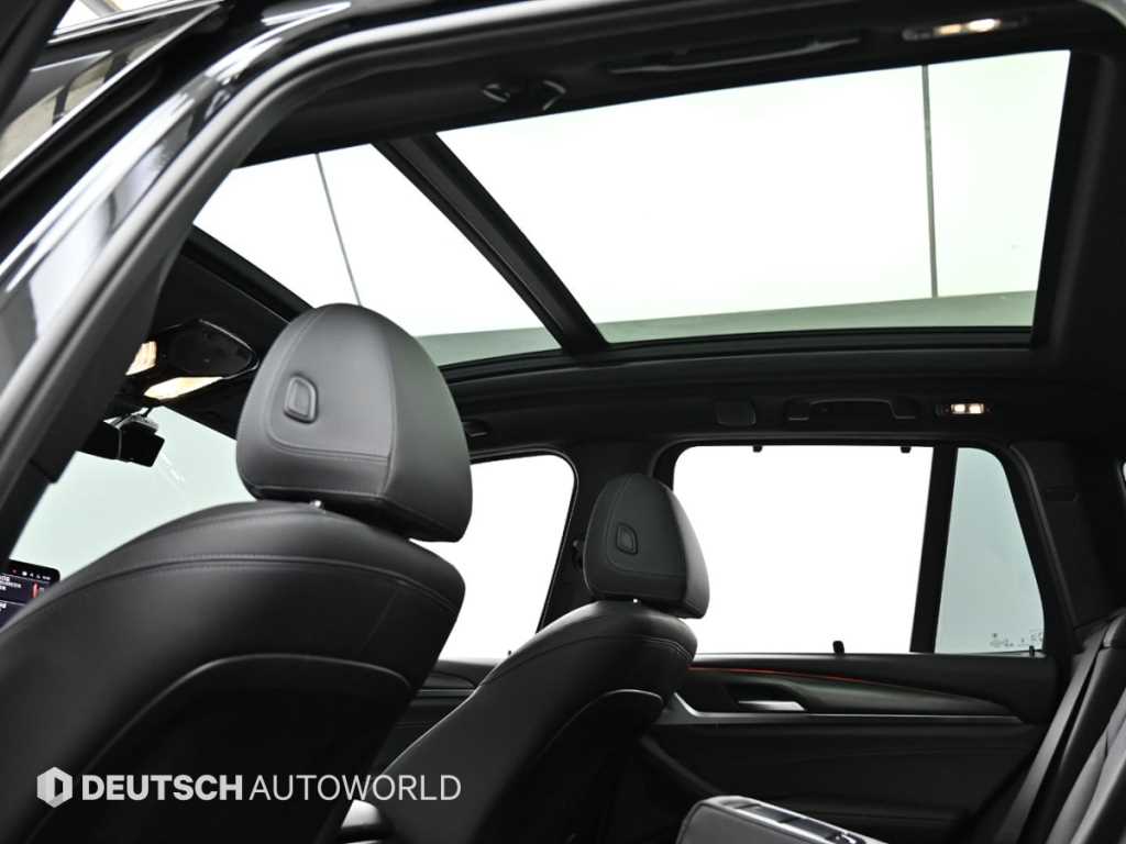 BMW X3 — photo 18