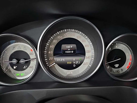 Mercedes-Benz E-Class — photo 06