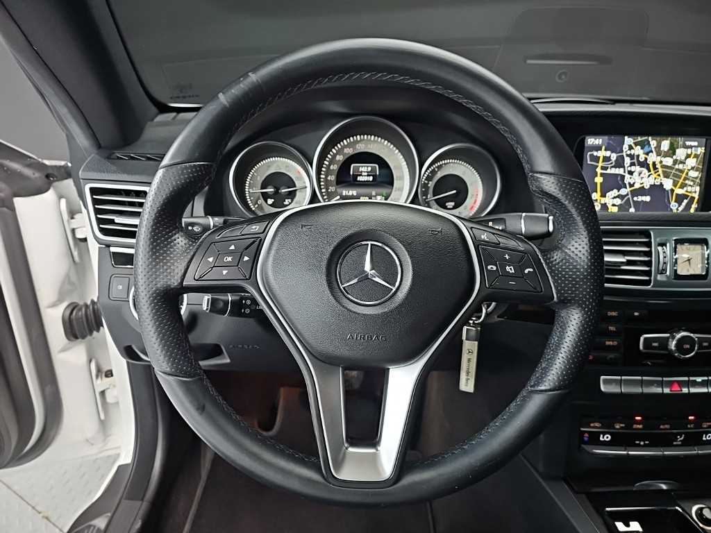 Mercedes-Benz E-Class — photo 09