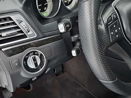 Mercedes-Benz E-Class — photo 17