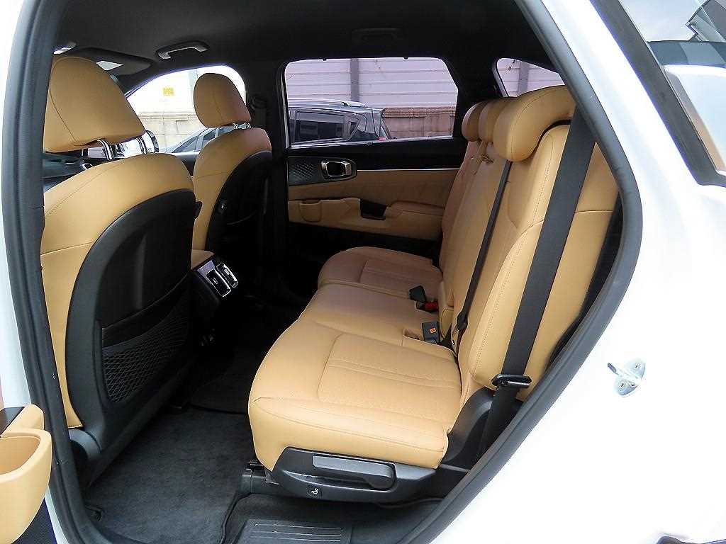 Kia Sorento — photo 06