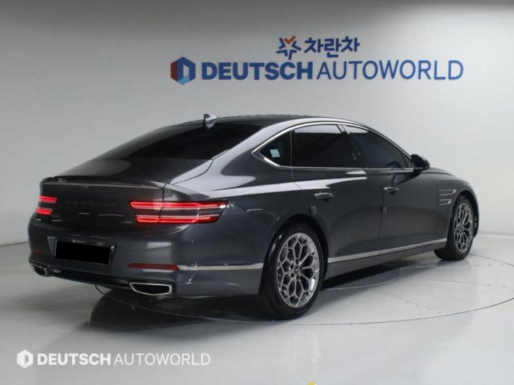 Genesis G80 — photo 04