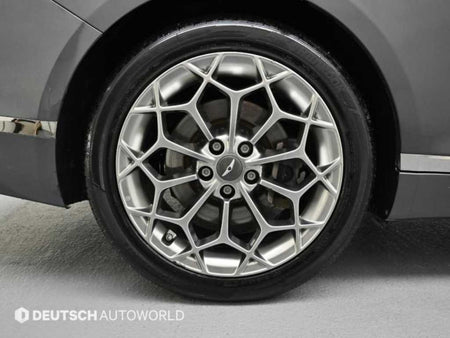 Genesis G80 — photo 06