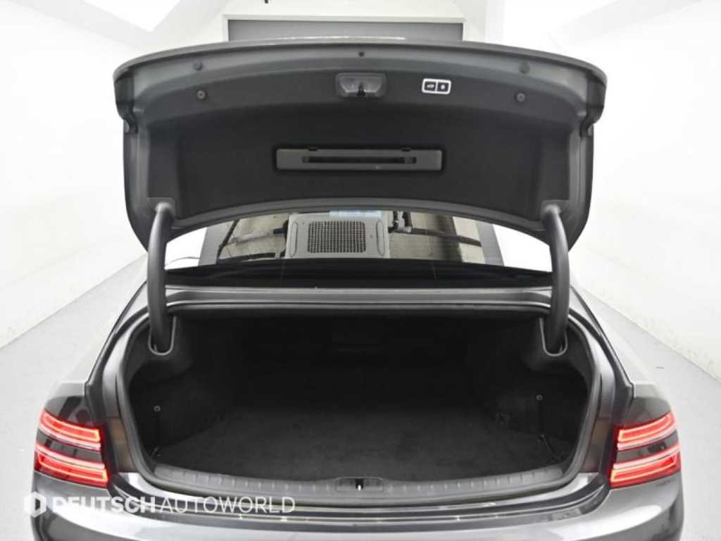 Genesis G80 — photo 20