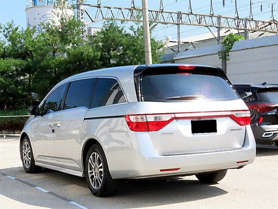 Honda Odyssey — photo 03