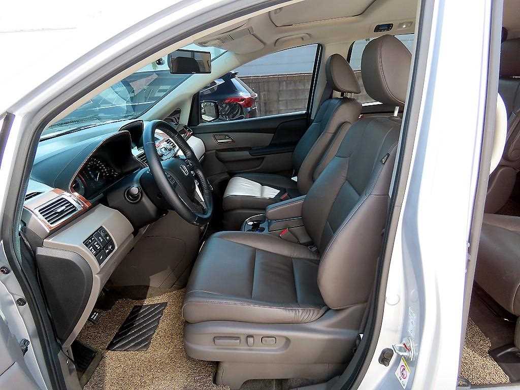 Honda Odyssey — photo 05