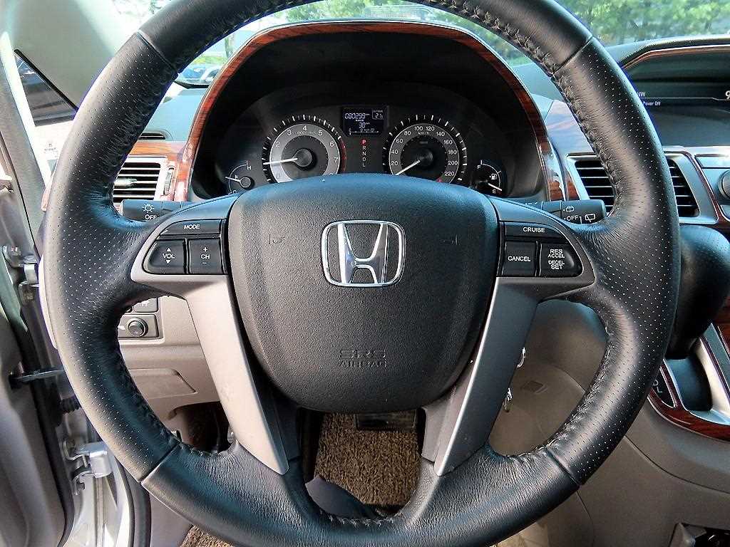 Honda Odyssey — photo 09