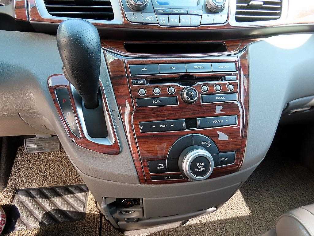 Honda Odyssey — photo 12