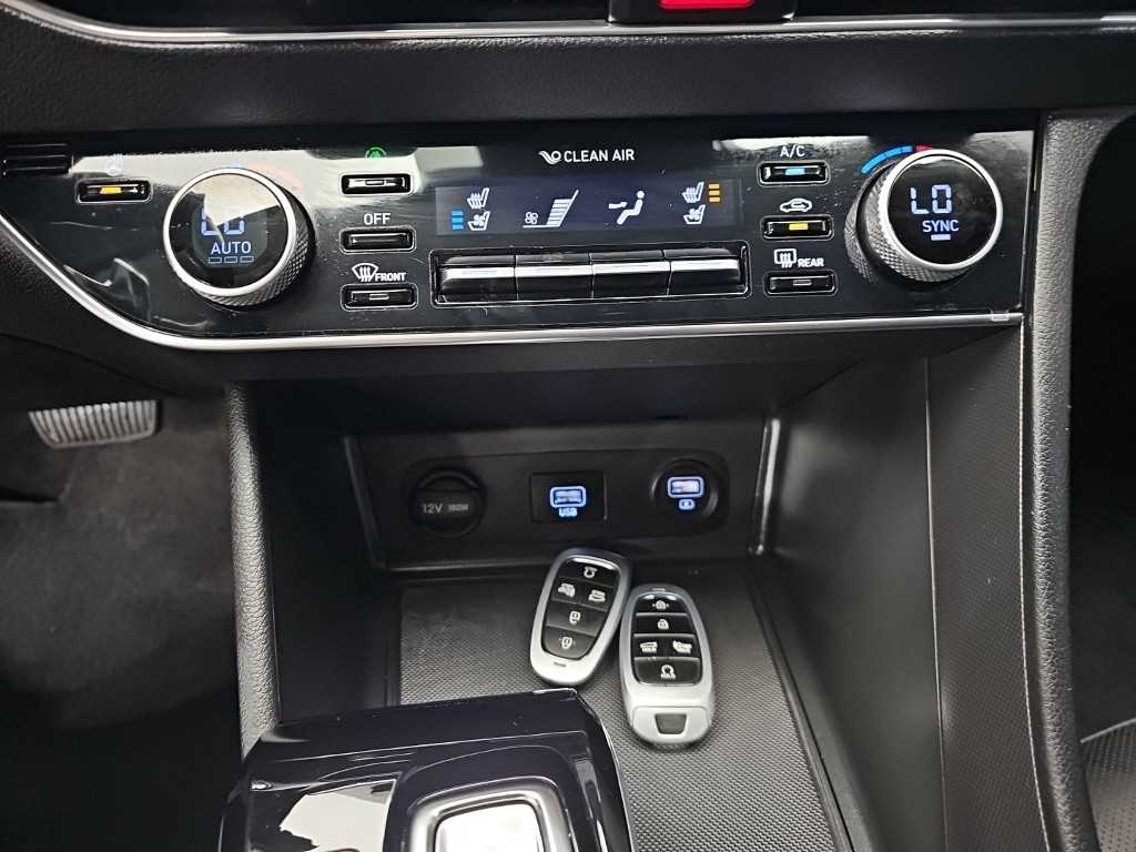Hyundai Sonata — photo 10