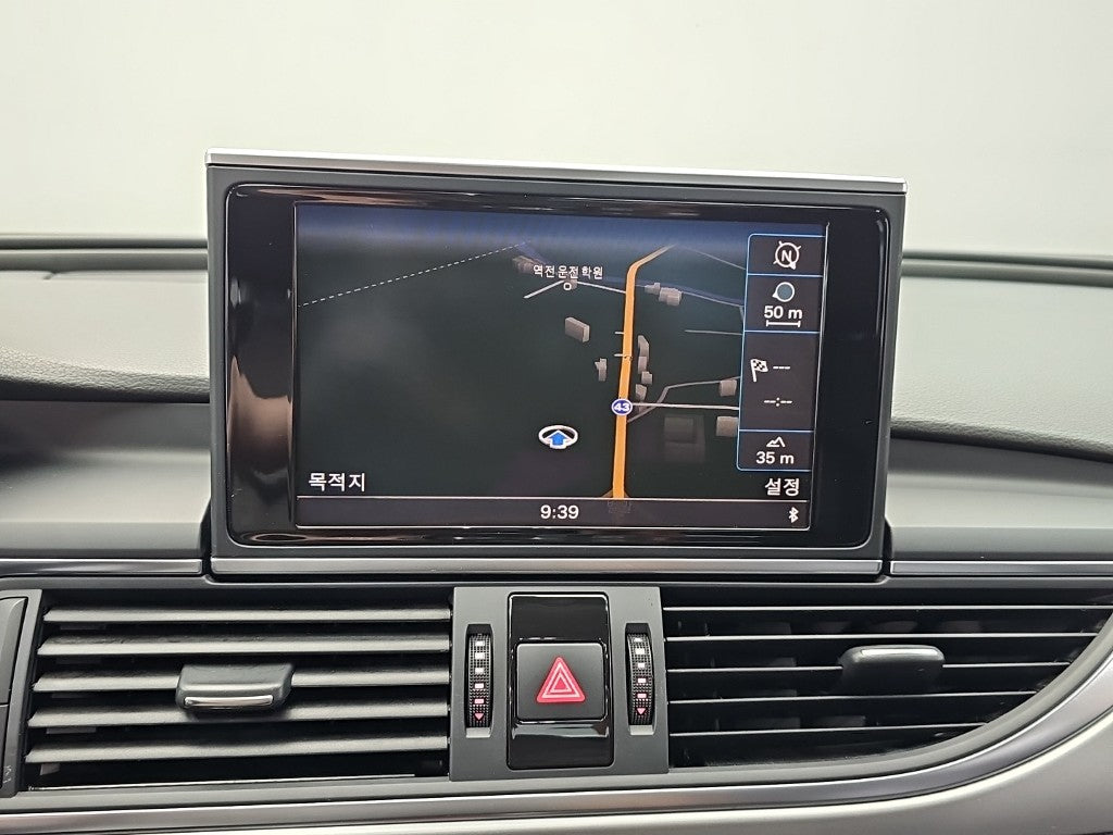 Audi A6 — photo 15