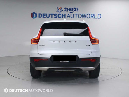 Volvo XC40 — photo 04