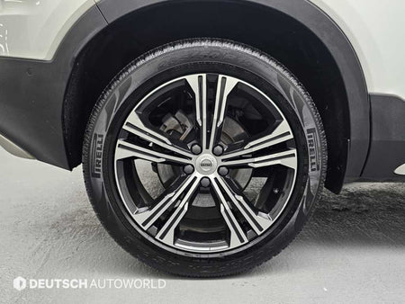 Volvo XC40 — photo 05