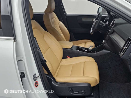 Volvo XC40 — photo 10