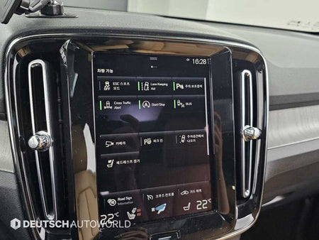 Volvo XC40 — photo 17