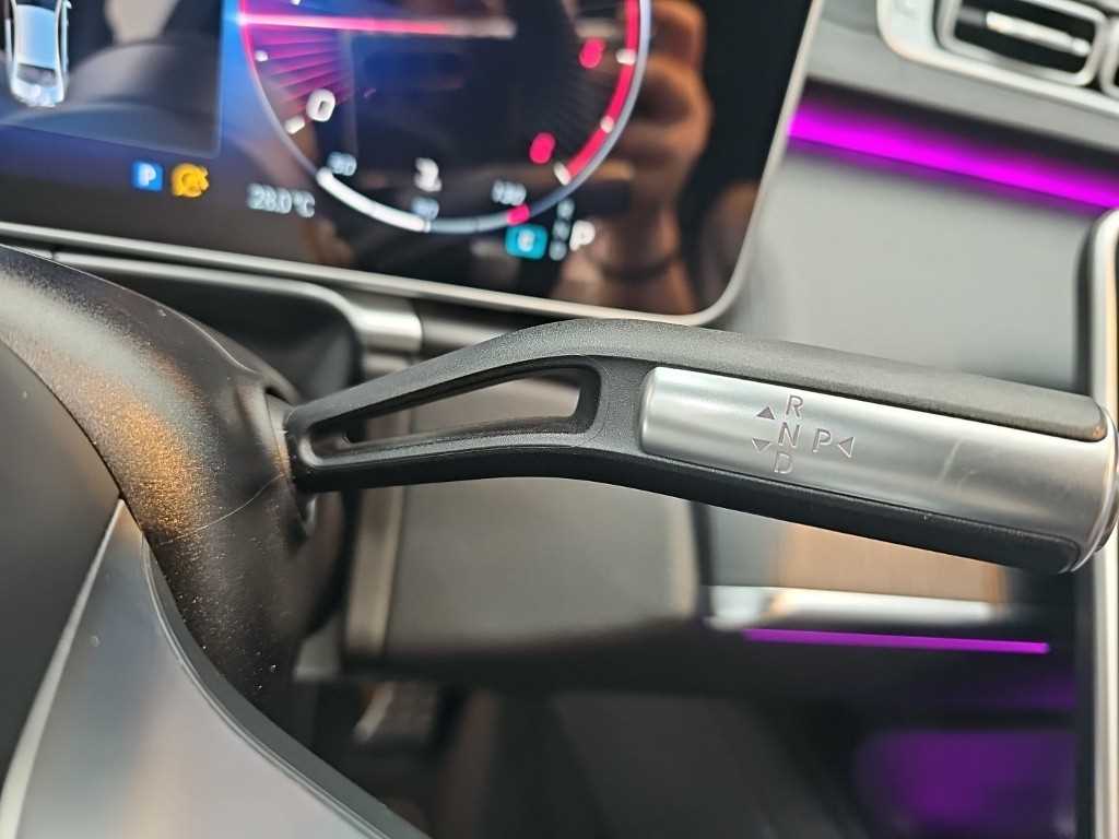 Mercedes-Benz S-Class — photo 08