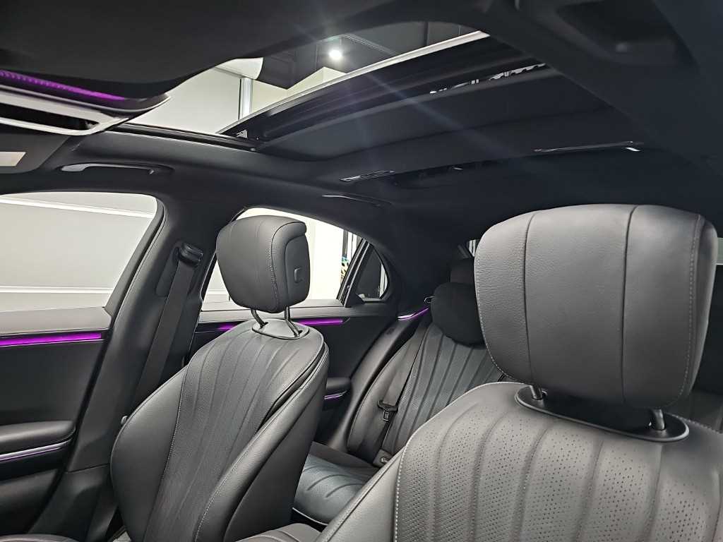 Mercedes-Benz S-Class — photo 14