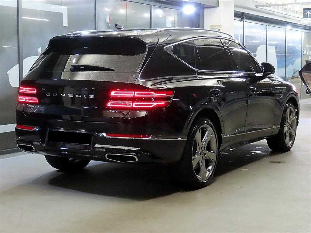 Genesis GV80 — photo 04