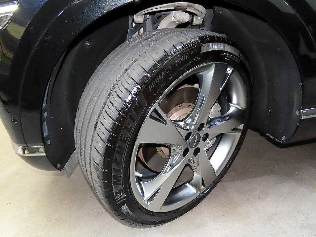 Genesis GV80 — photo 20