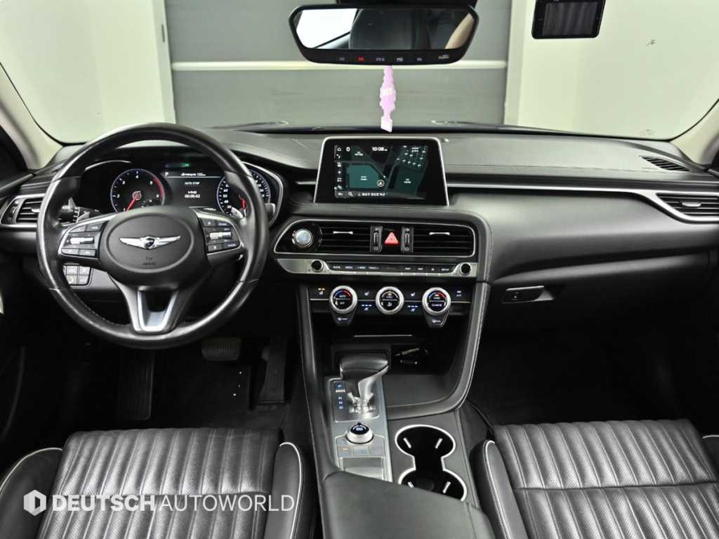 Genesis G70 — photo 07