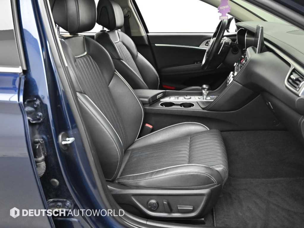 Genesis G70 — photo 10