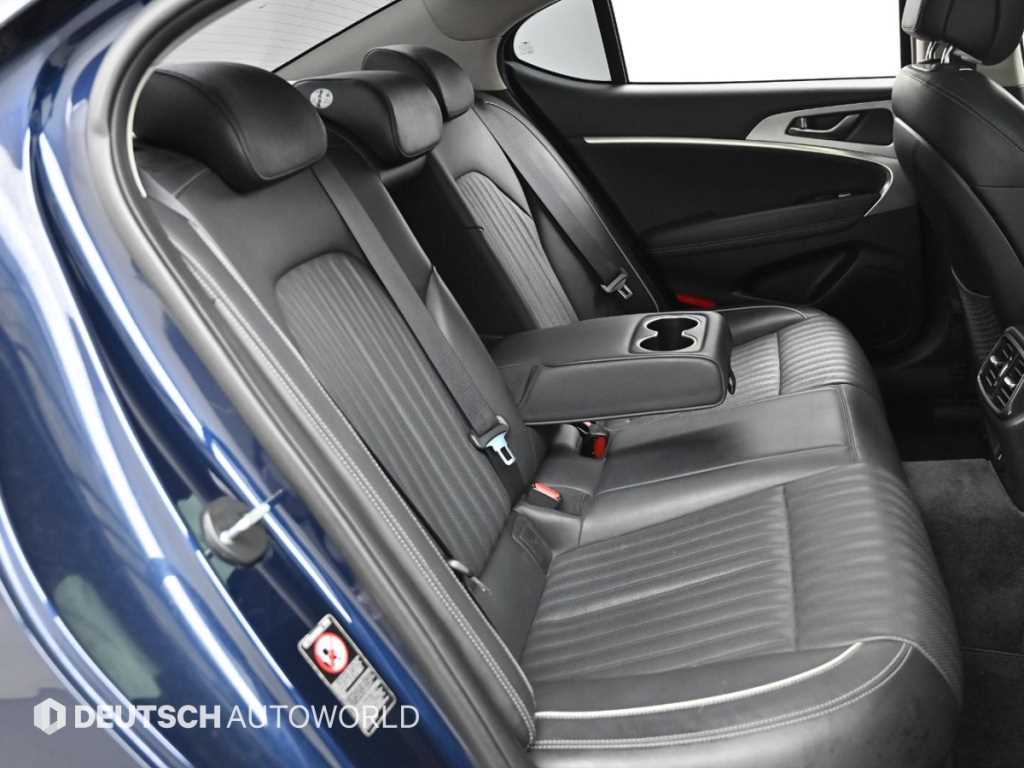Genesis G70 — photo 12