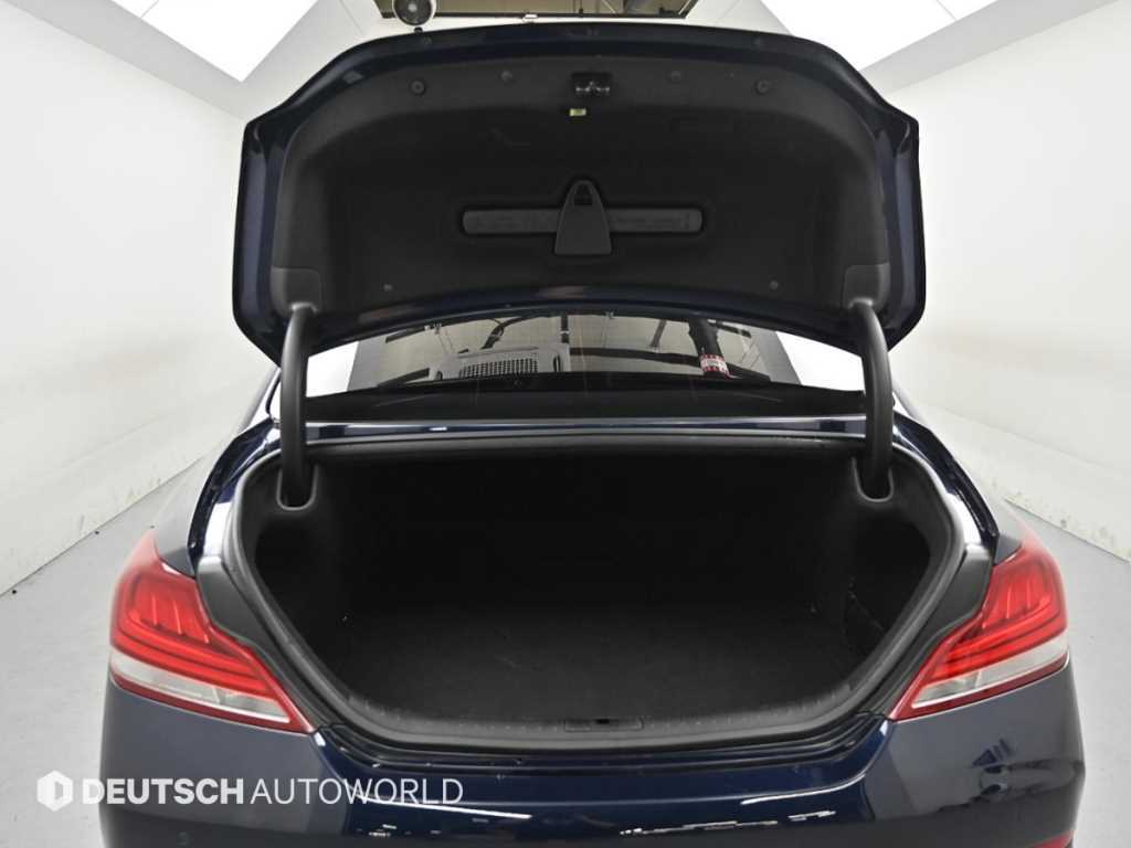 Genesis G70 — photo 19