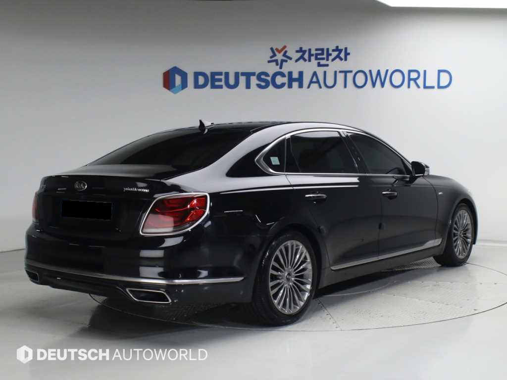 Kia K9 — photo 02