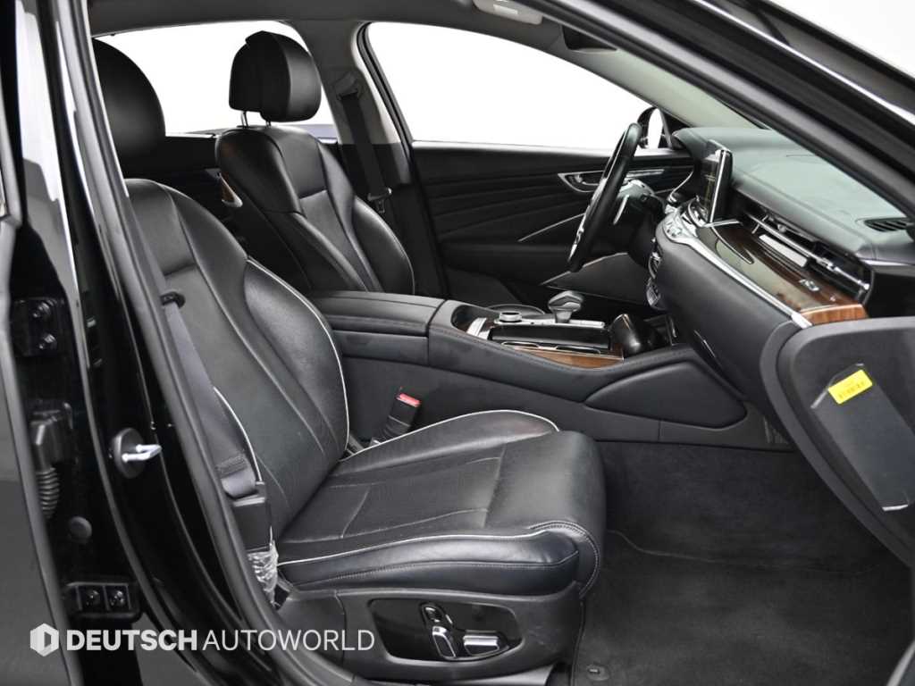 Kia K9 — photo 10