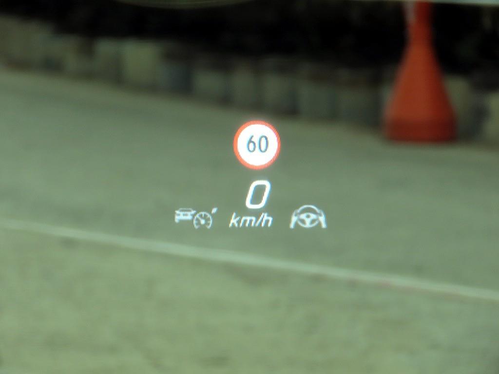 Mercedes-Benz S-Class — photo 10