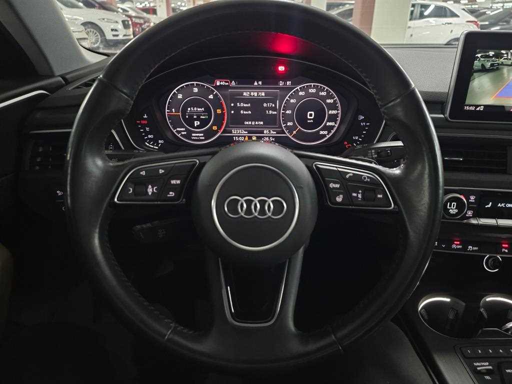 Audi A4 — photo 10