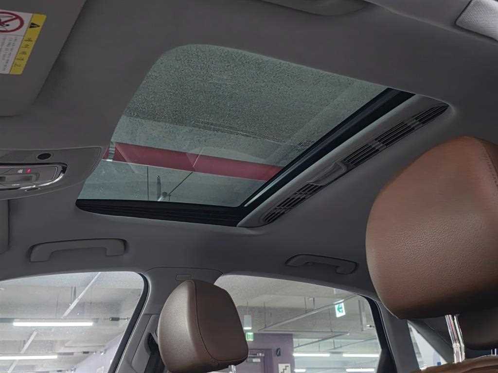 Audi A4 — photo 17