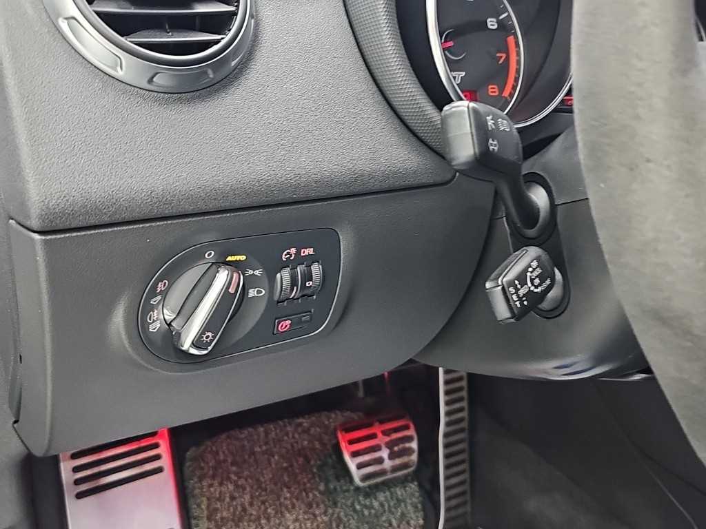 Audi TT — photo 15
