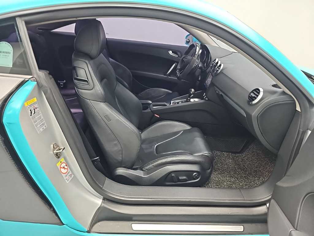 Audi TT — photo 19