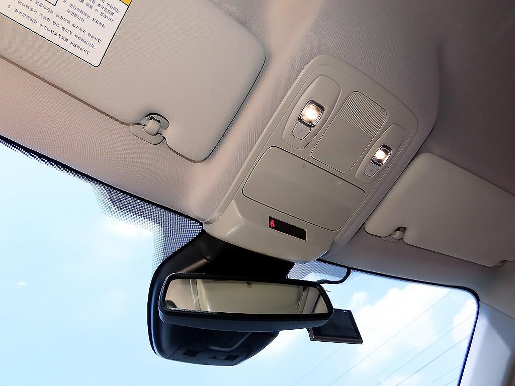 RENAULT SM6 — photo 16