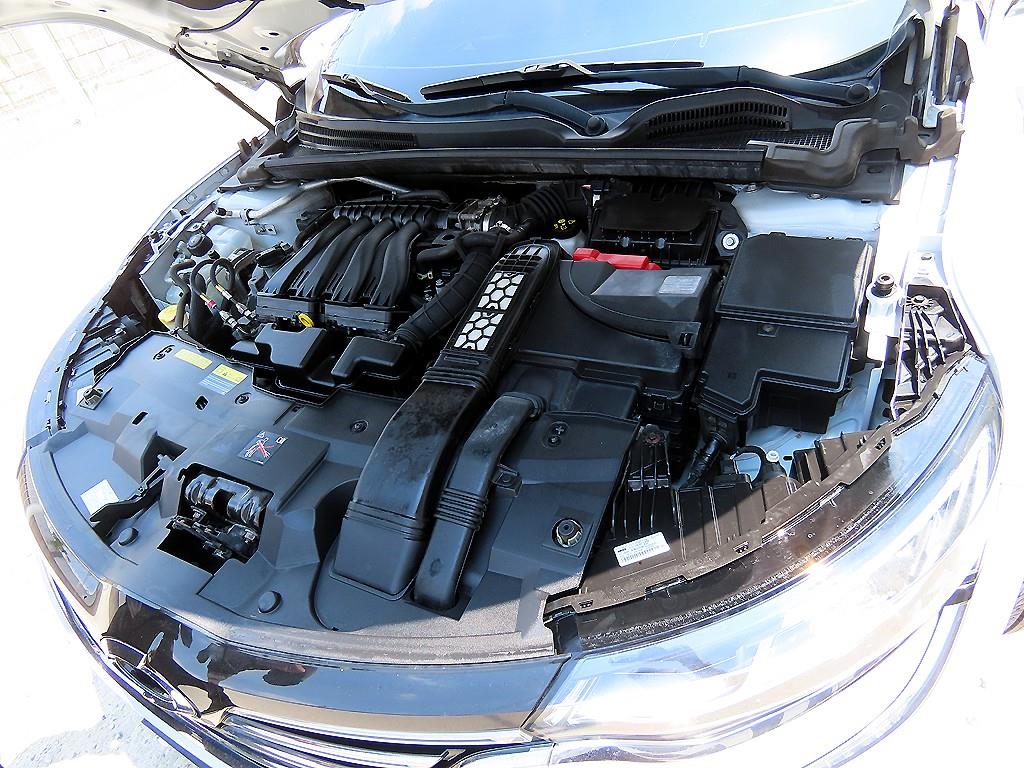 RENAULT SM6 — photo 18
