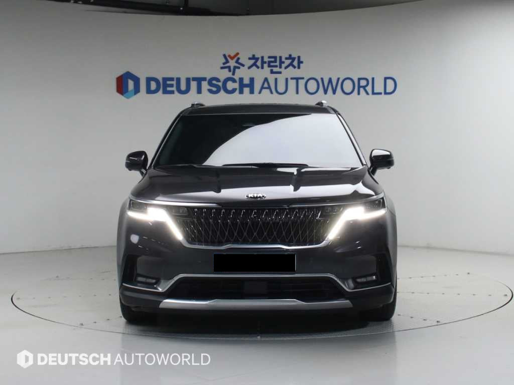 Kia Carnival — photo 03
