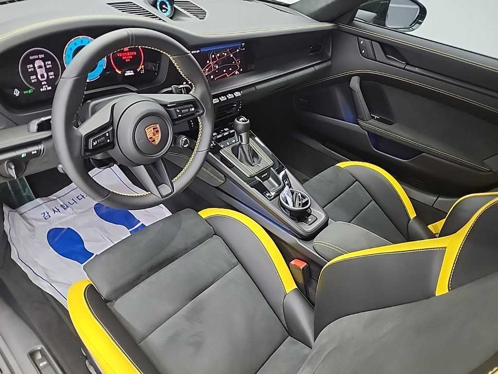Porsche 911 — photo 07