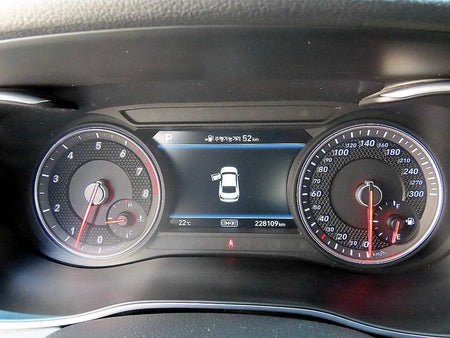 Genesis G70 — photo 09