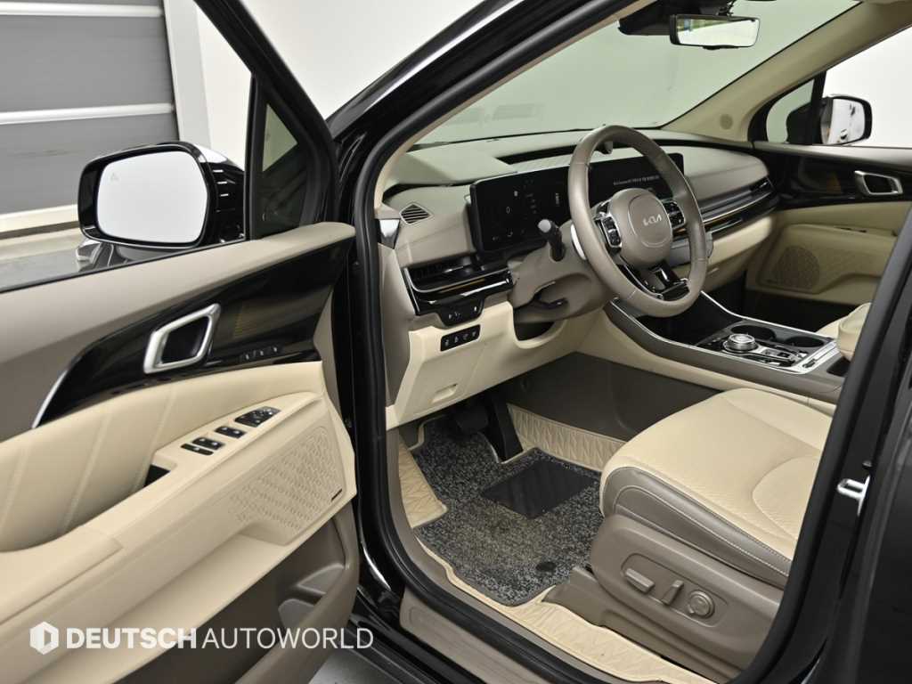 Kia Carnival — photo 11