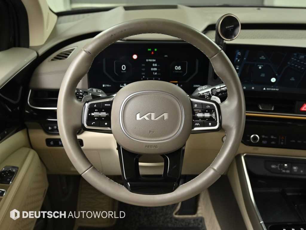 Kia Carnival — photo 13