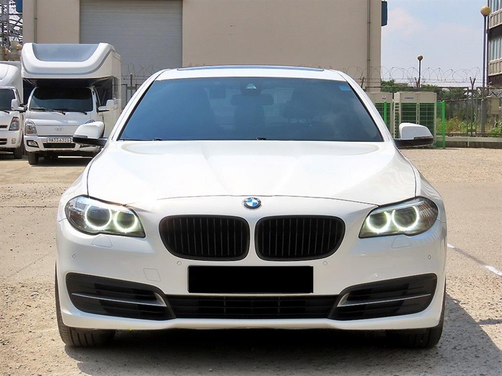BMW 5-Series — photo 01